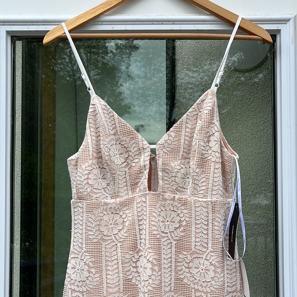 NWT Lulus Avianna White and Nude Lace Dress - Picture 8 of 10